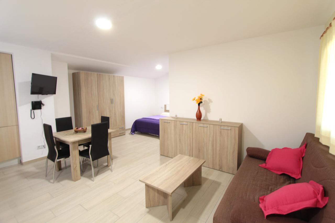 Apartamentos Giuliano Empuriabrava Exterior photo