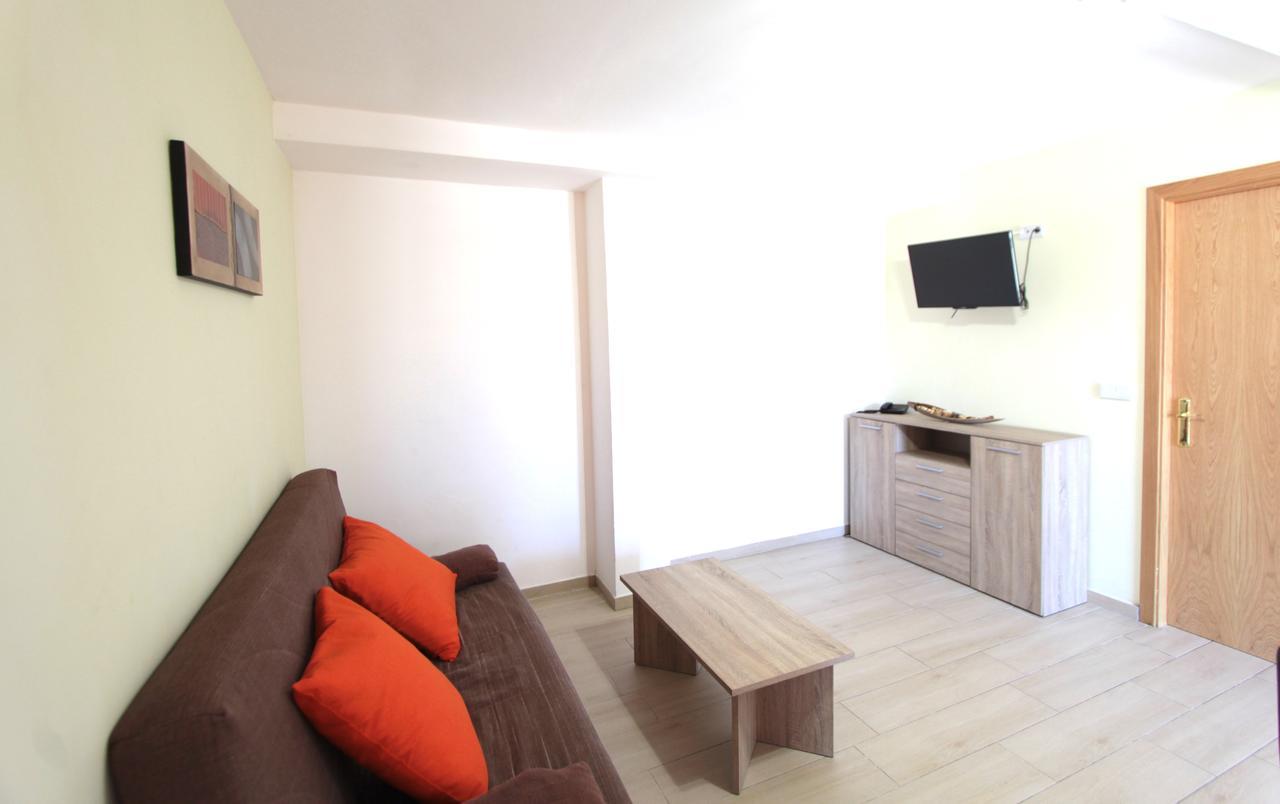 Apartamentos Giuliano Empuriabrava Exterior photo
