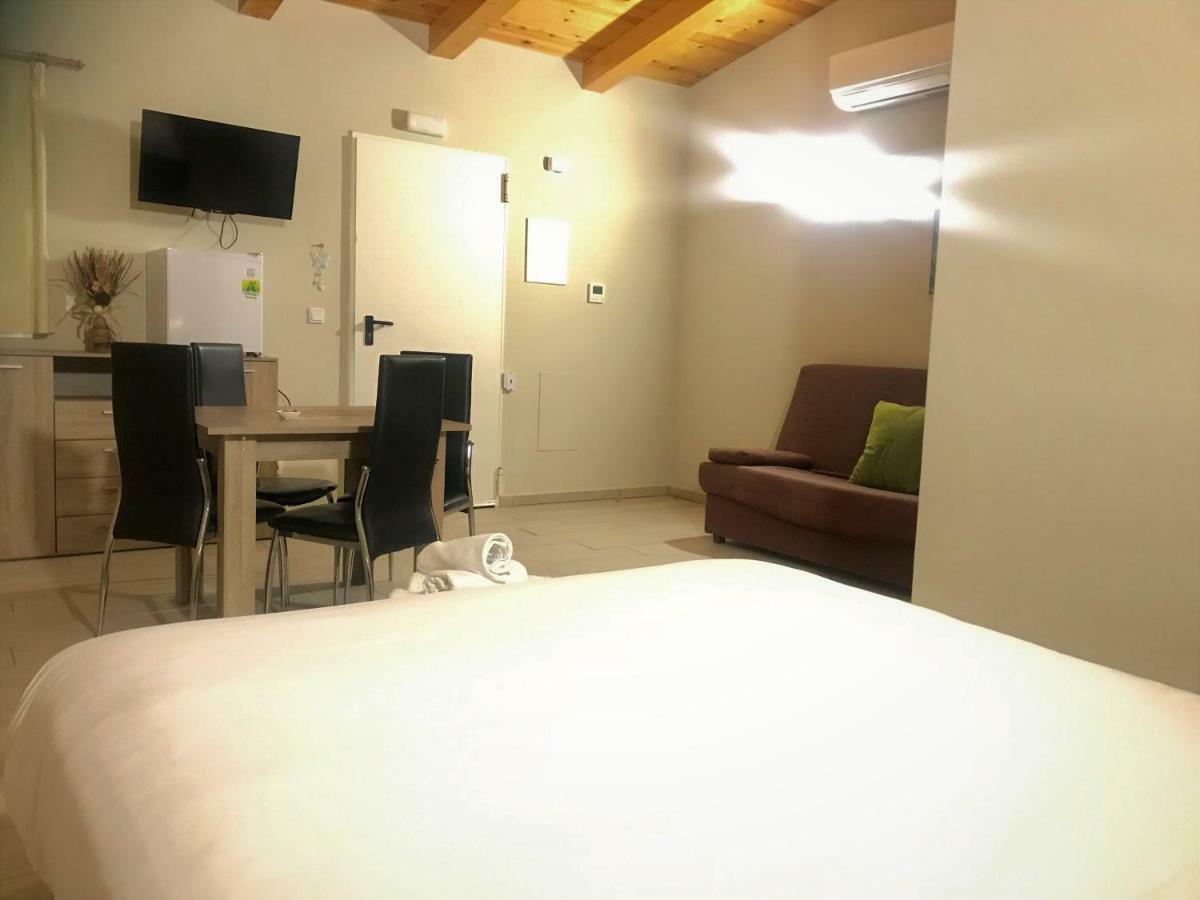 Apartamentos Giuliano Empuriabrava Exterior photo